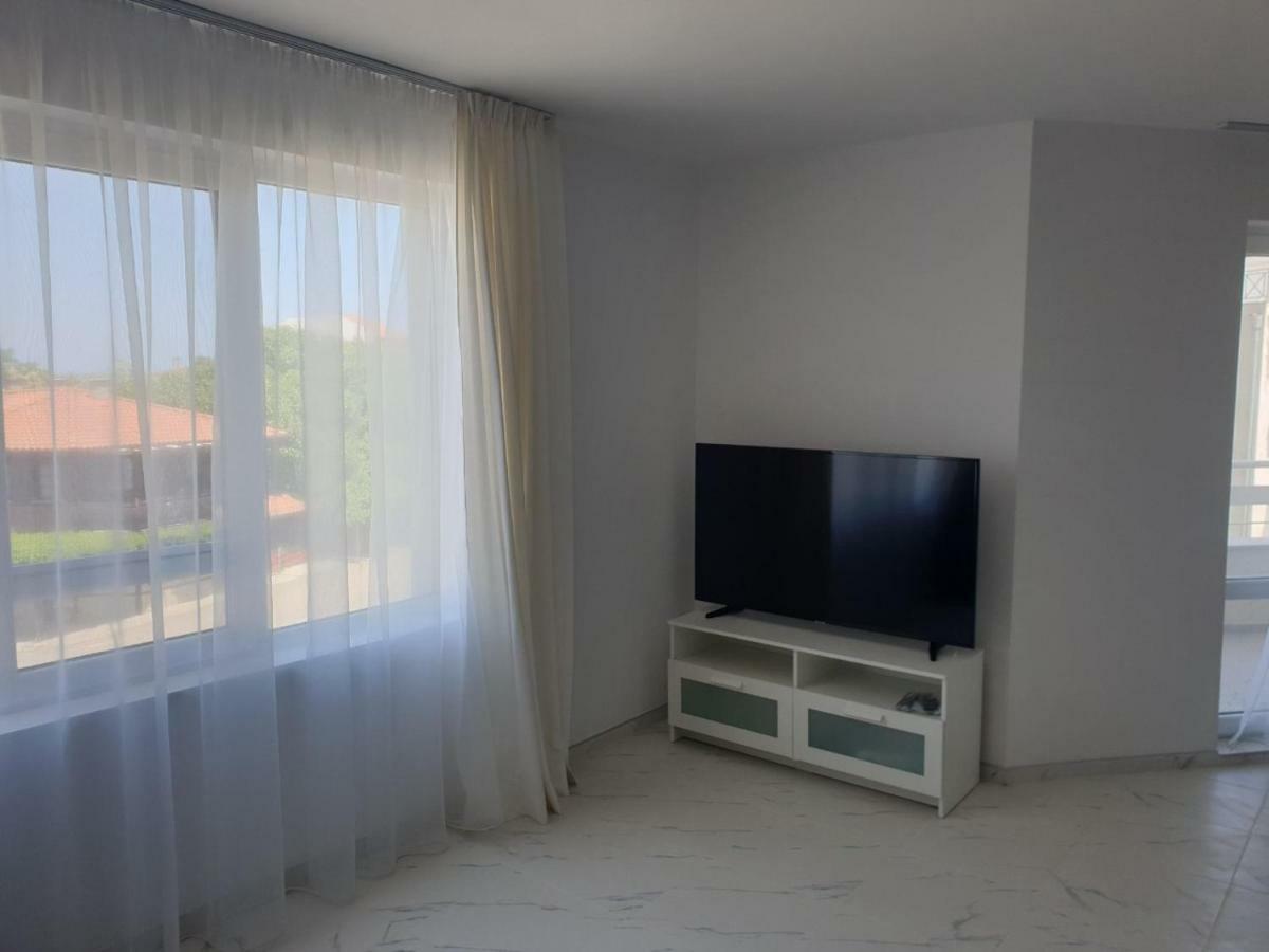 Hiora Apartments Vasiliko 茨雷沃 外观 照片