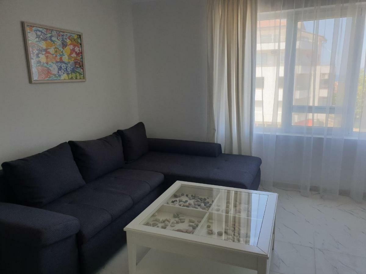 Hiora Apartments Vasiliko 茨雷沃 外观 照片