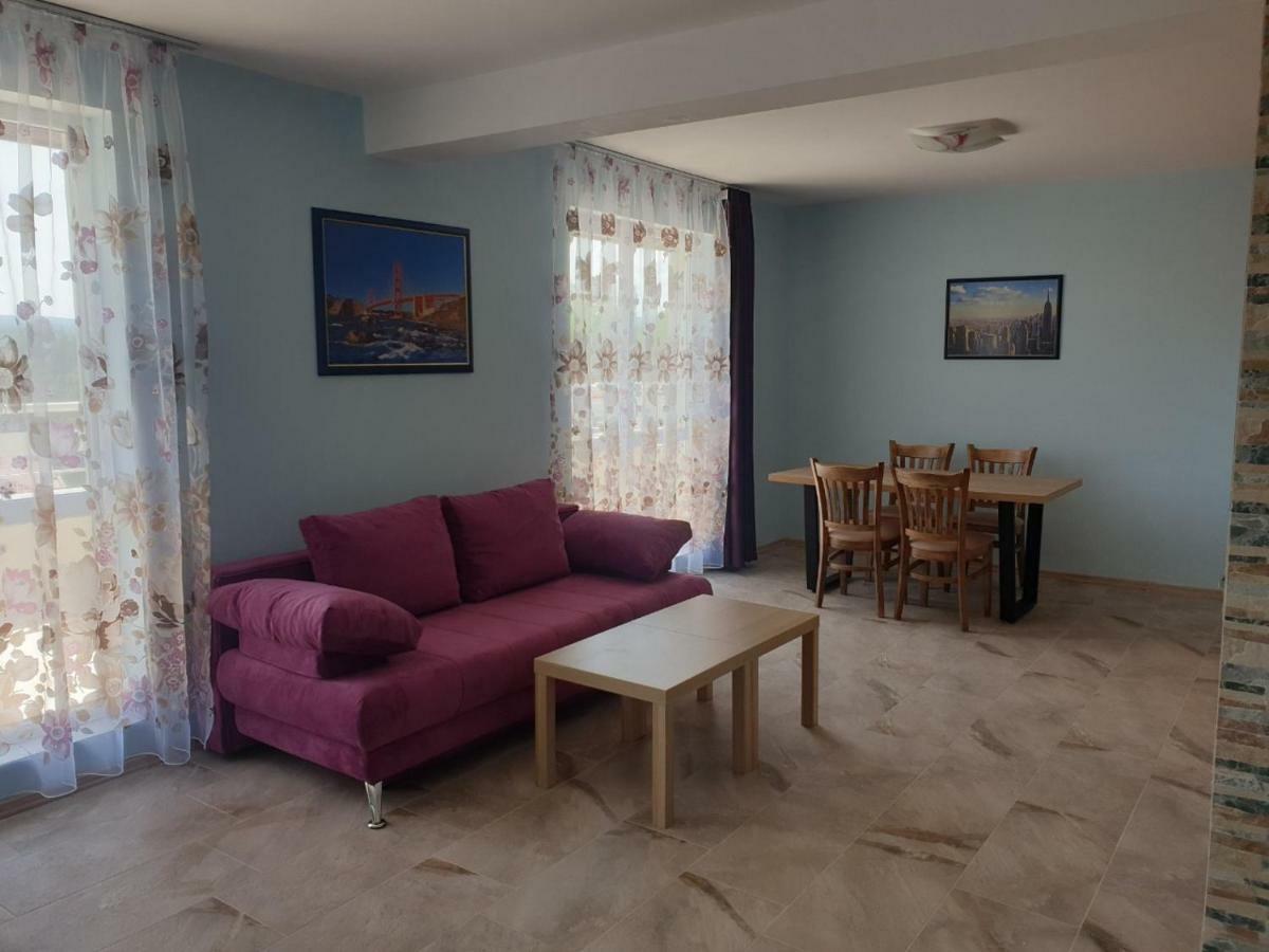 Hiora Apartments Vasiliko 茨雷沃 外观 照片
