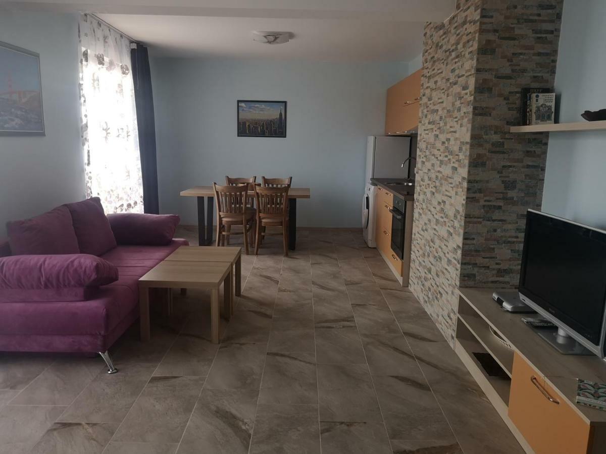 Hiora Apartments Vasiliko 茨雷沃 外观 照片