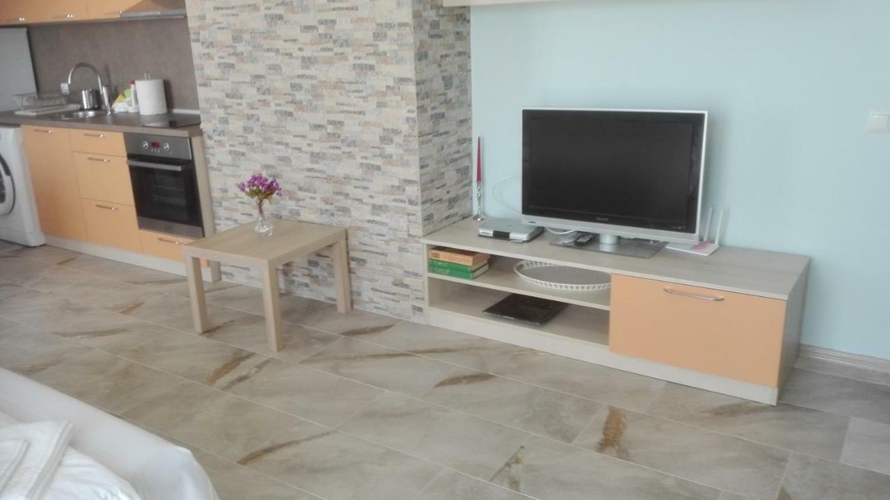 Hiora Apartments Vasiliko 茨雷沃 外观 照片