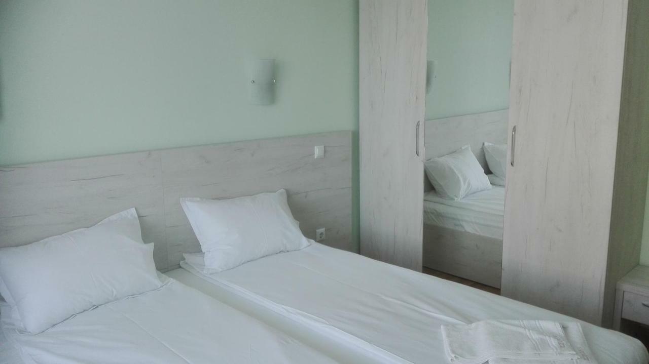 Hiora Apartments Vasiliko 茨雷沃 外观 照片