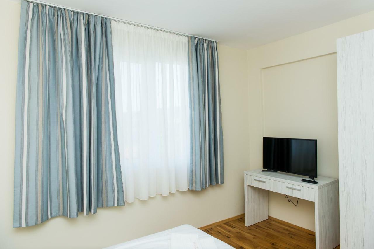 Hiora Apartments Vasiliko 茨雷沃 外观 照片