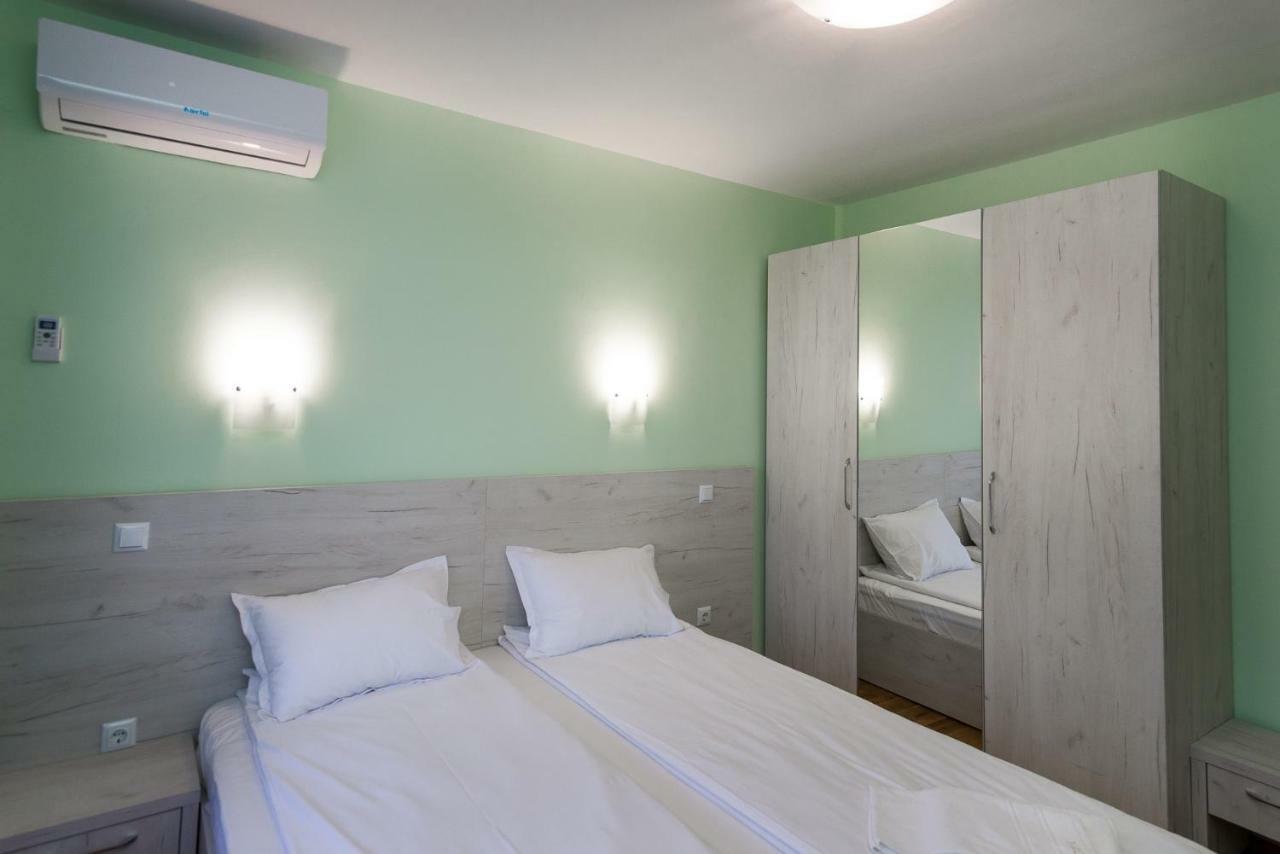 Hiora Apartments Vasiliko 茨雷沃 外观 照片