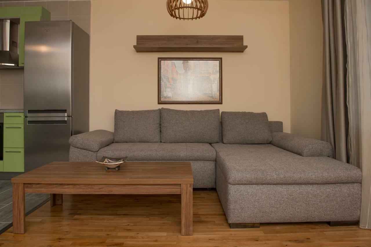 Hiora Apartments Vasiliko 茨雷沃 外观 照片